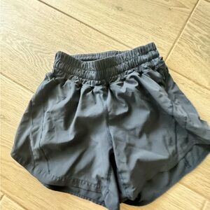 Hotty Hot High-Rise Lined Short 4"